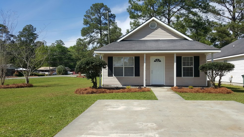 1602 Lexington Cir, Valdosta, GA for sale - Primary Photo - Image 1 of 1