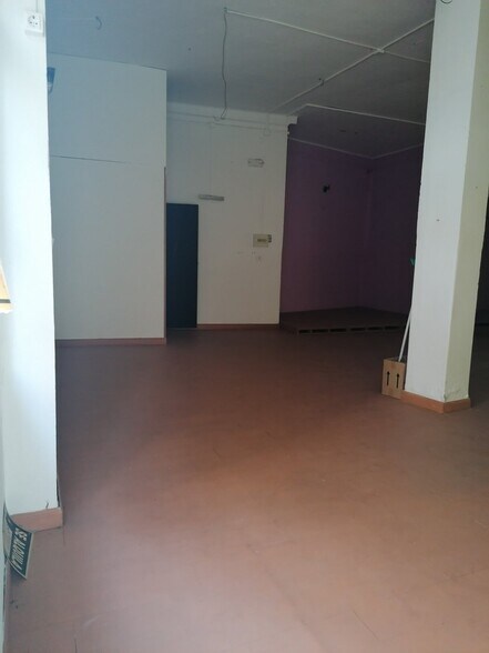 Retail in Cáceres, Cáceres for lease - Building Photo - Image 1 of 2