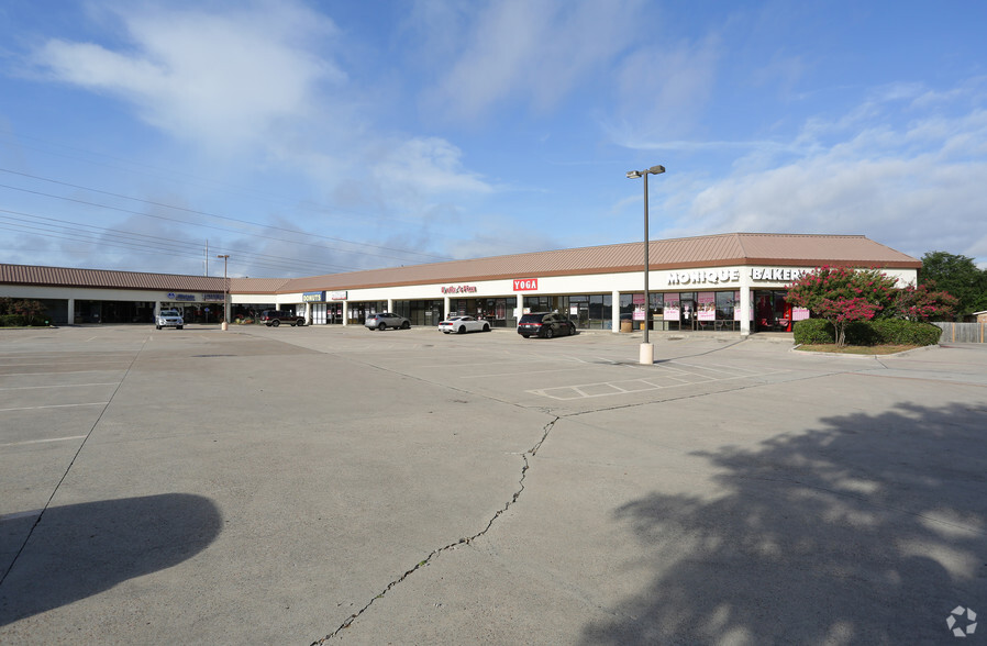 1801 W Polo Rd, Grand Prairie, TX for lease - Primary Photo - Image 2 of 2