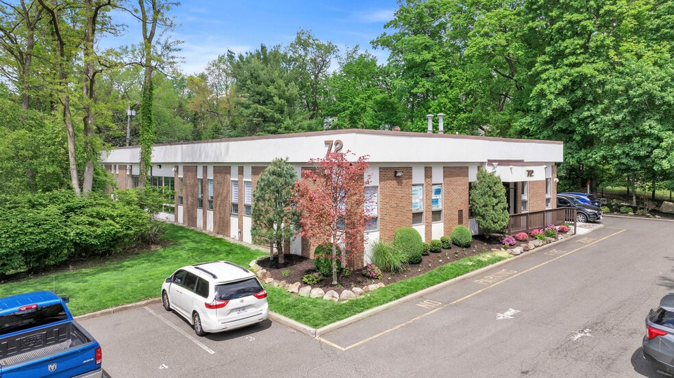 72 Summit Ave, Montvale, NJ for lease - Building Photo - Image 1 of 24