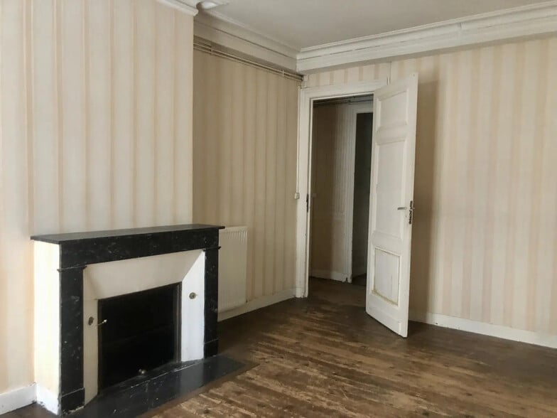 Office in Bordeaux for sale - Interior Photo - Image 3 of 9