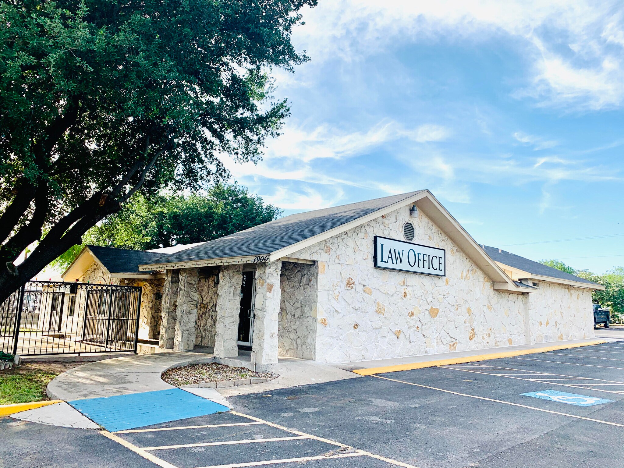 3900 W Expressway 83, McAllen, TX for sale Primary Photo- Image 1 of 1