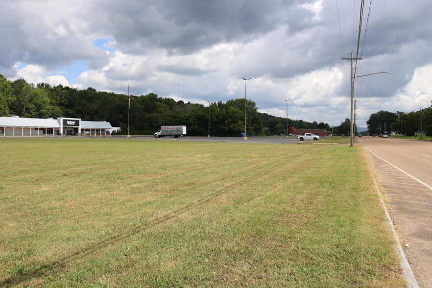 4825 Dayton Blvd, Chattanooga, TN for sale - Building Photo - Image 3 of 9