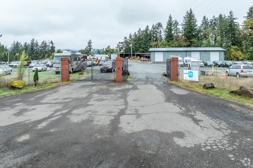 80717 Sears Rd, Cottage Grove, OR for lease - Building Photo - Image 2 of 3