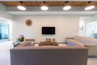 4801 Quail Crest Pl, Lawrence, KS for lease Interior Photo- Image 2 of 3