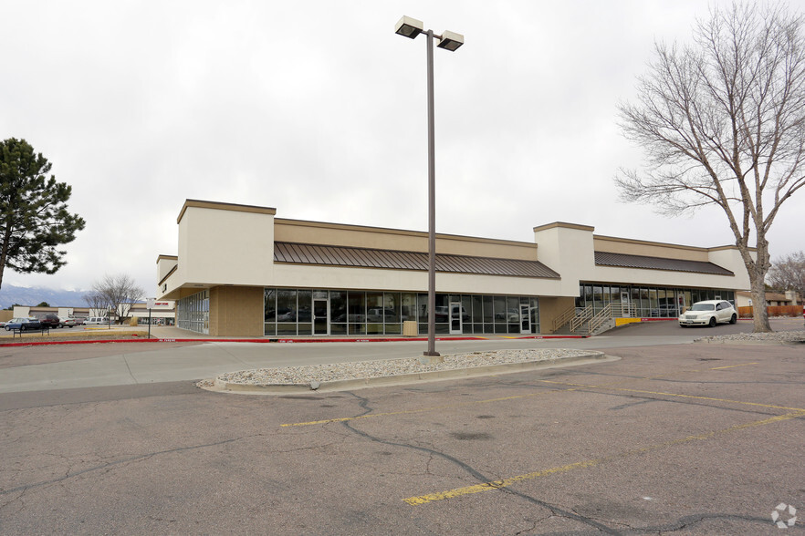 4310-4494 Austin Bluffs Pky, Colorado Springs, CO for lease - Building Photo - Image 1 of 8