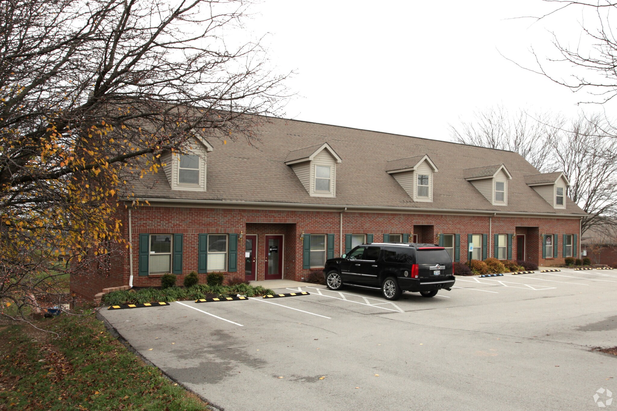 1030 Burlington Ln, Frankfort, KY for sale Primary Photo- Image 1 of 1