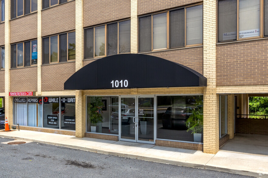 1010 Rockville Pike, Rockville, MD for lease - Building Photo - Image 3 of 4