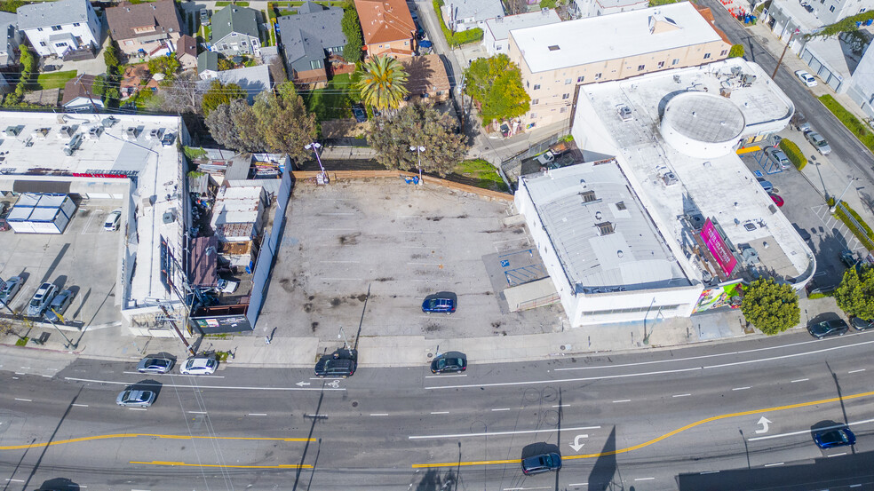 2515-2517 W Sunset Blvd, Los Angeles, CA for lease - Building Photo - Image 3 of 5