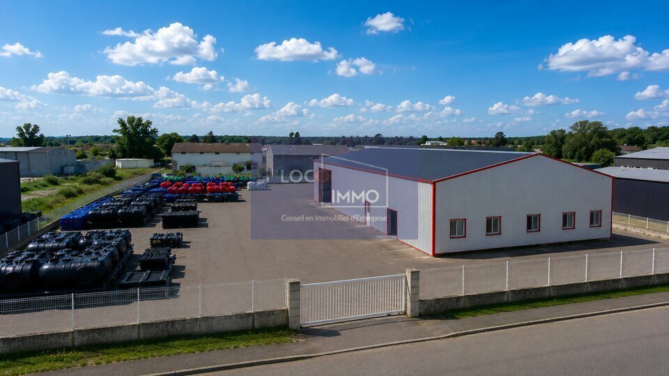 Industrial in Perpignan for lease Building Photo- Image 1 of 3