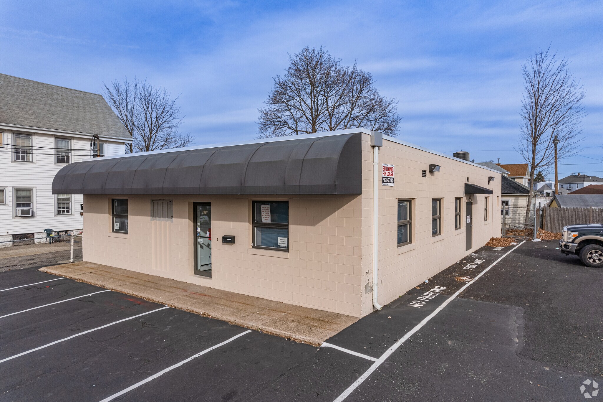 414 Benefit St, Pawtucket, RI for sale Primary Photo- Image 1 of 1