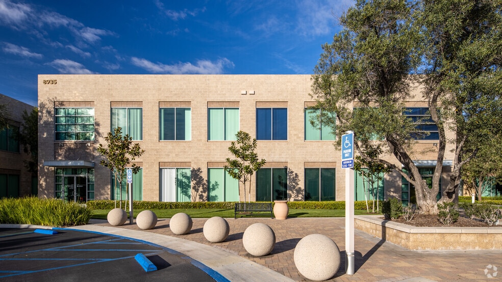 8935 Research Dr, Irvine, CA for lease - Building Photo - Image 3 of 23