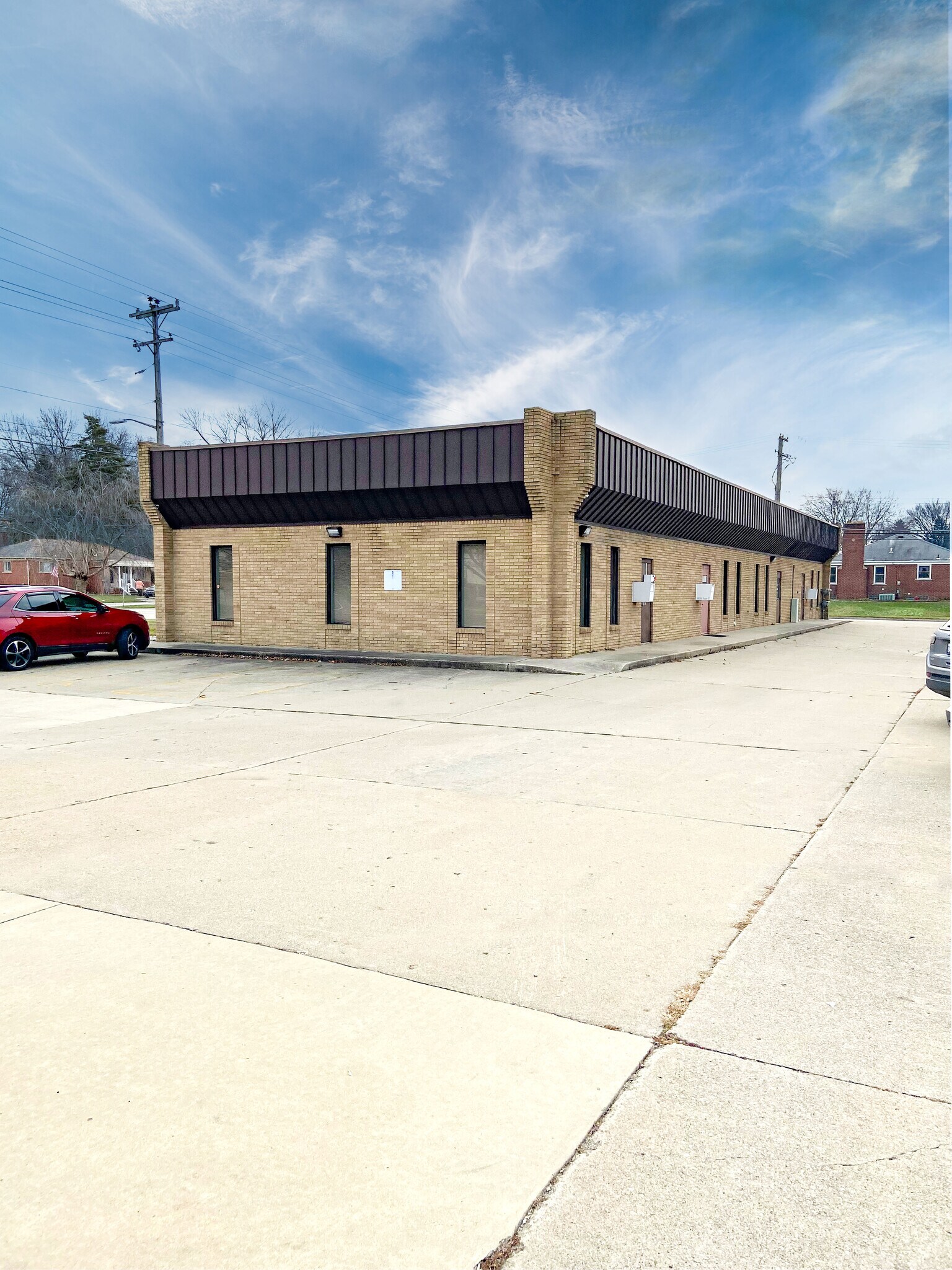 Servall Warren Michigan - r0zus3l