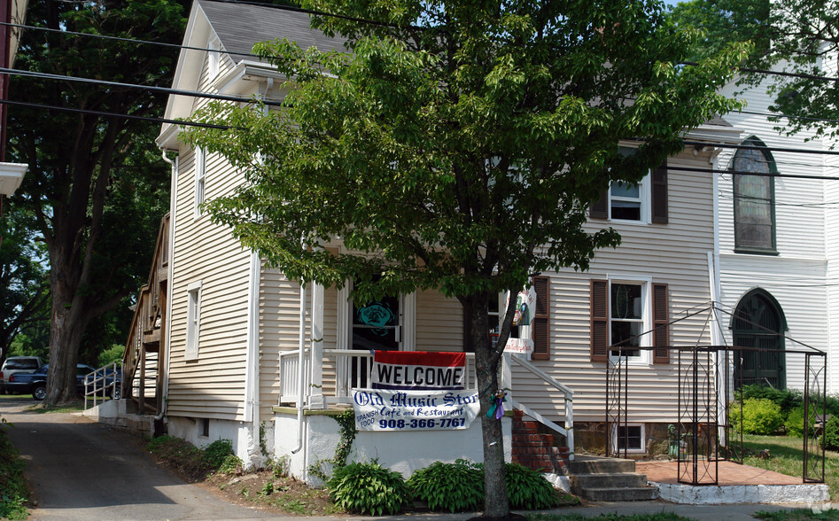 300 Main St, Hackettstown, NJ for sale - Building Photo - Image 1 of 1