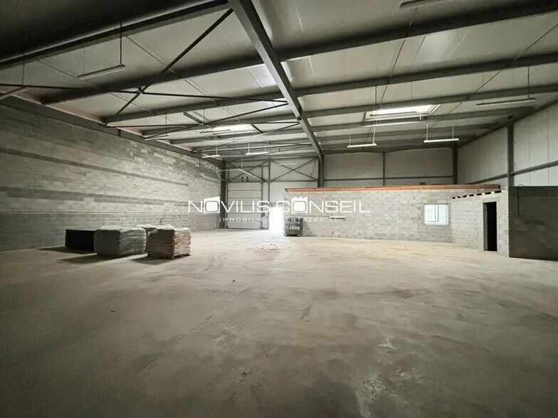 Flex in Villeneuve-Tolosane for lease - Building Photo - Image 2 of 6