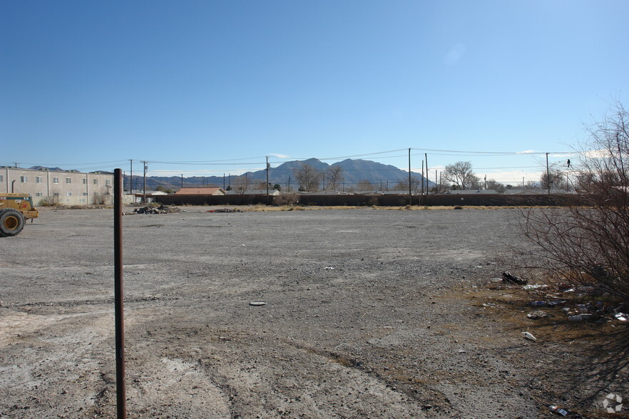 N Las Vegas Blvd, Las Vegas, NV for lease - Building Photo - Image 2 of 7