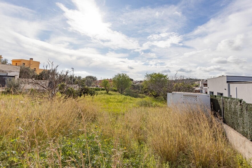 Land in Vilanova i la Geltrú, Barcelona for sale - Interior Photo - Image 3 of 5
