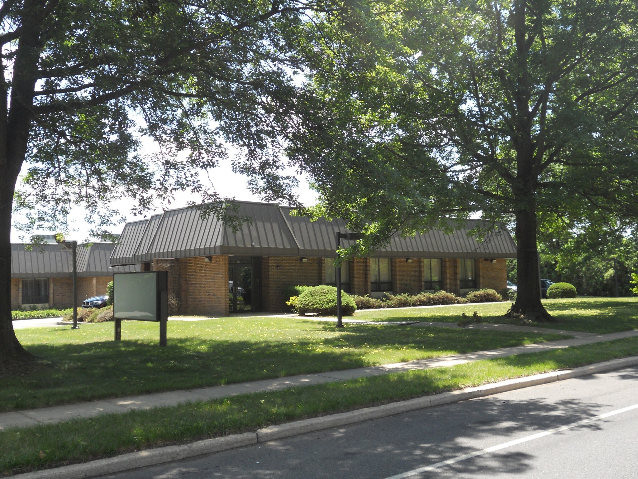 1450 Parkside Ave, Ewing, NJ for sale Building Photo- Image 1 of 1
