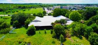 9 Acres-8,000 SF buildings-Develpmnt Land - Warehouse