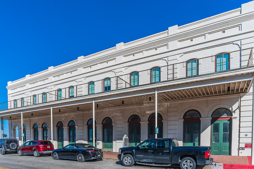 112 23rd St, Galveston, TX for lease - Building Photo - Image 1 of 8