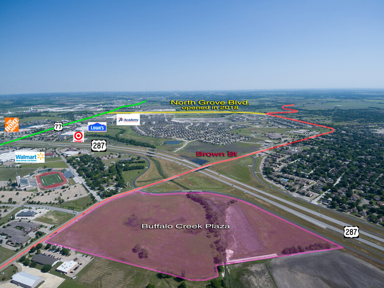 1326 Brown St, Waxahachie, TX for sale - Building Photo - Image 1 of 1