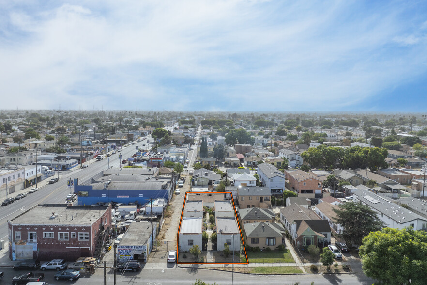 1018 E 79th St, Los Angeles, CA for sale - Building Photo - Image 2 of 5