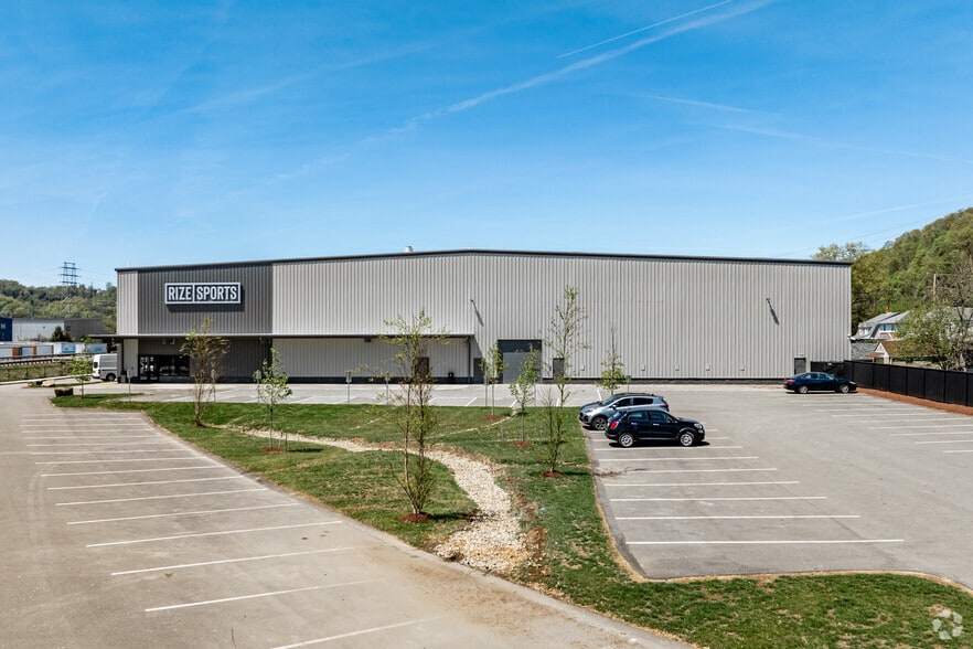 1200 Brickworks, Leetsdale, PA for lease - Building Photo - Image 3 of 6