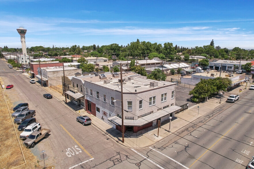 2 N Main St, Lodi, CA for sale - Building Photo - Image 2 of 60