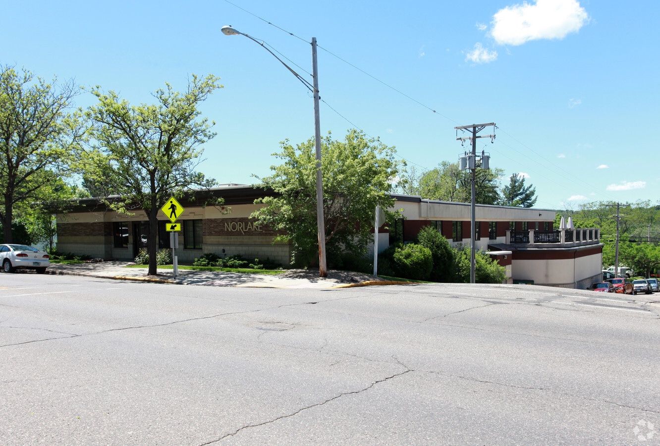 727 2nd St, Hudson, WI 54016 Office for Sale