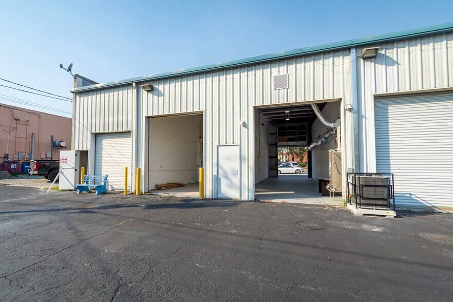 1810 S Parsons Ave, Seffner, FL 33584 Flex for Lease