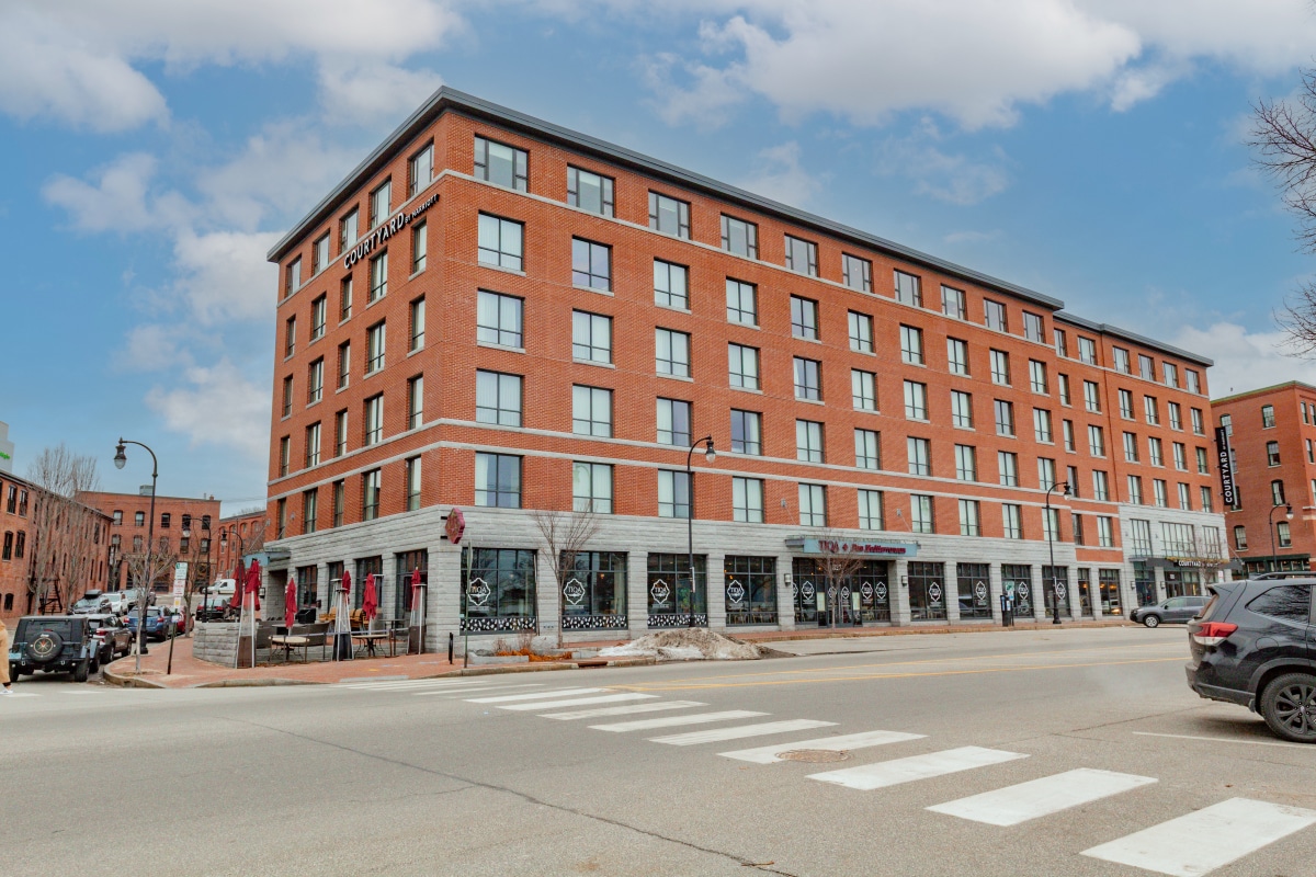 321 Commercial St, Portland, ME 04101 - Unit Restaurant -  - Interior Photo - Image 1 of 10