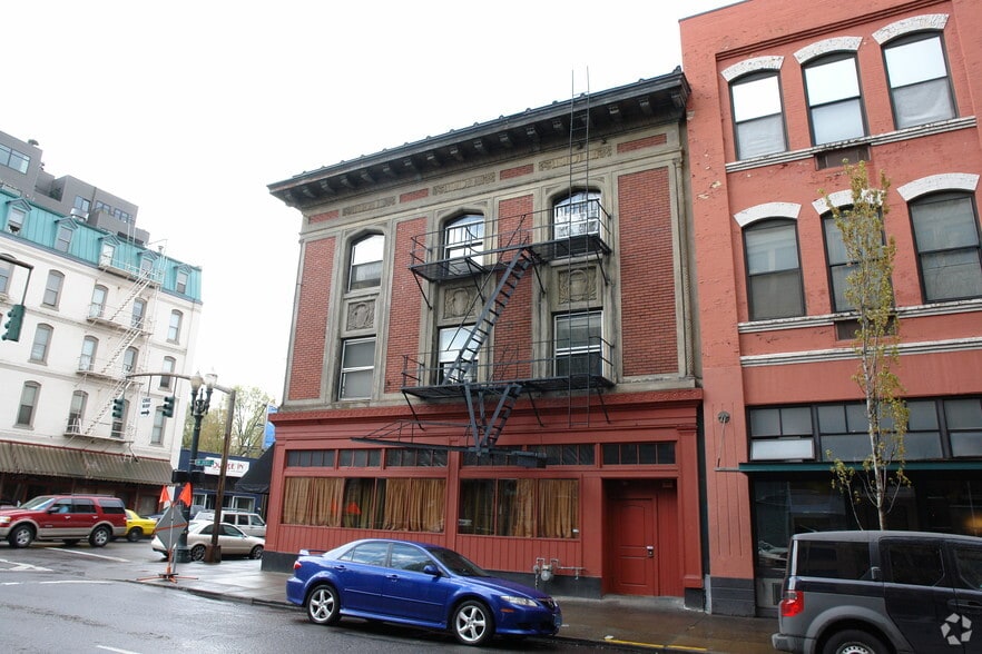 306 NW Broadway, Portland, OR for lease - Building Photo - Image 3 of 7