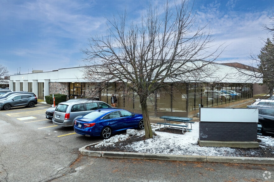 231 Bentley St, Markham, ON for sale - Primary Photo - Image 1 of 1