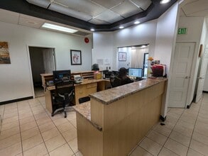 914 W Foothill Blvd, Upland, CA for lease Interior Photo- Image 2 of 4
