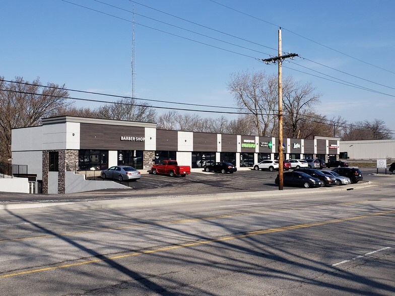 7618 N Oak Tfwy, Gladstone, MO 64118