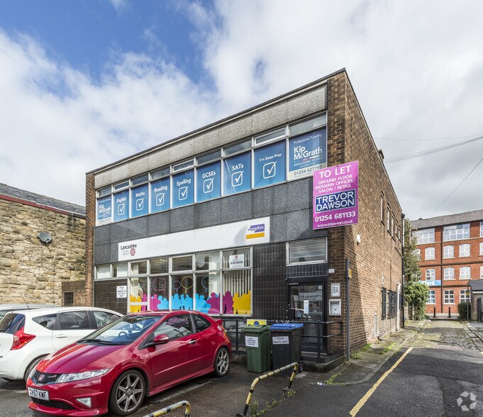 8A Whalley Rd, Accrington, BB5 1AA