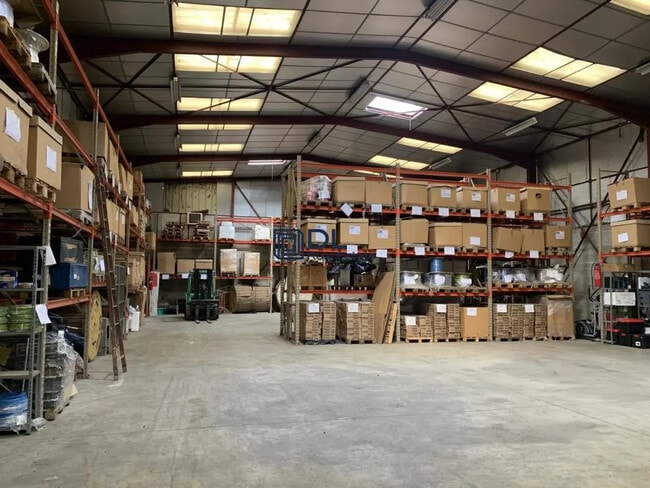 Vente Local d'activités 60 m² à 500 m²