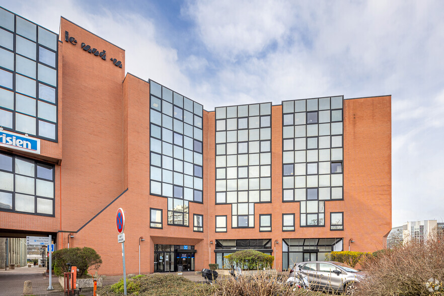 16 Rue Traversière, Cergy for lease - Building Photo - Image 2 of 13