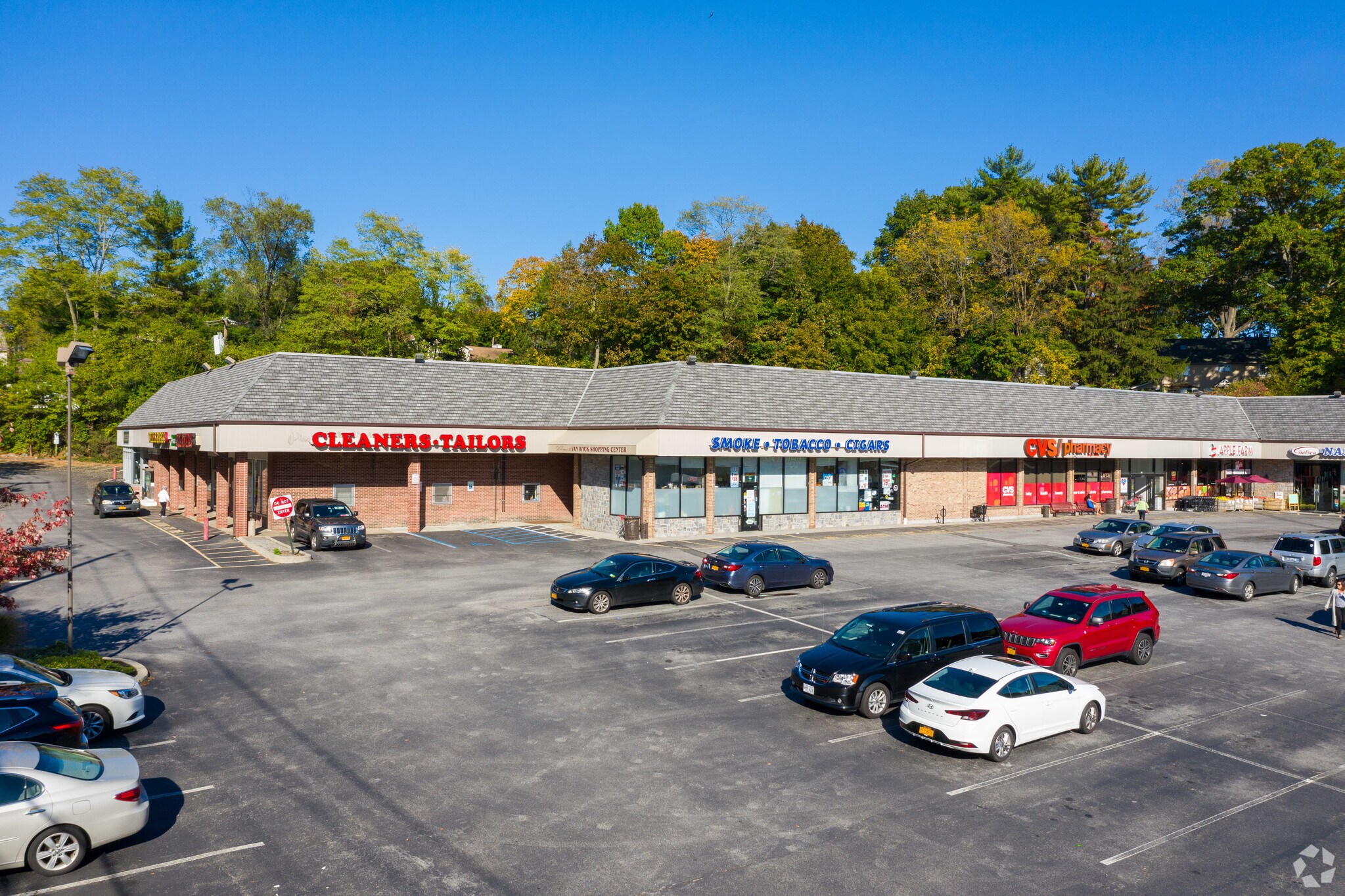50 Maple St, Croton On Hudson, NY 10520 Van Wyck Shopping Center