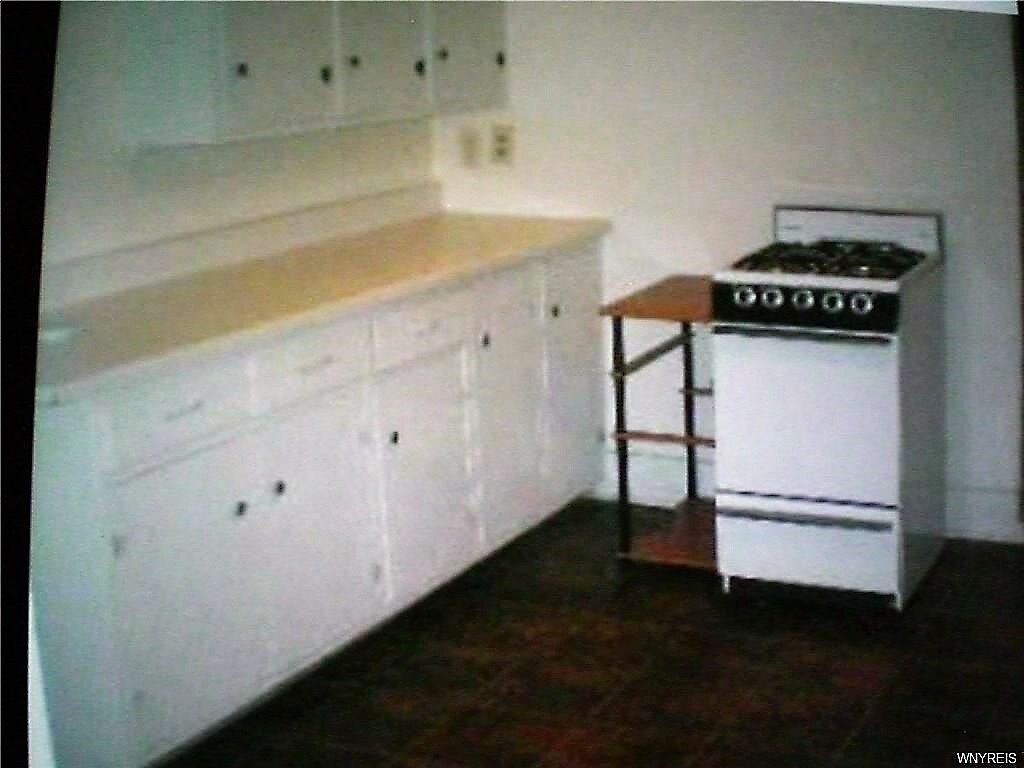 243 South St, Lockport, NY 14094