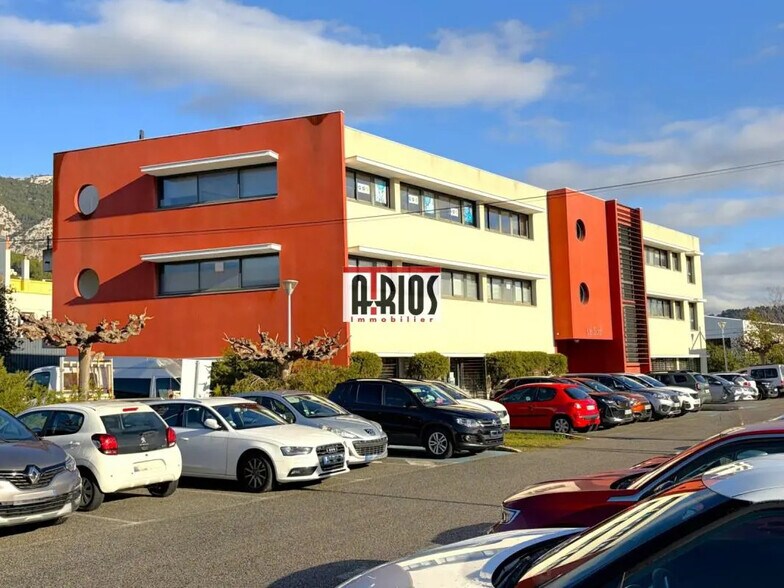 Office in La Valette-du-Var for lease - Building Photo - Image 1 of 12