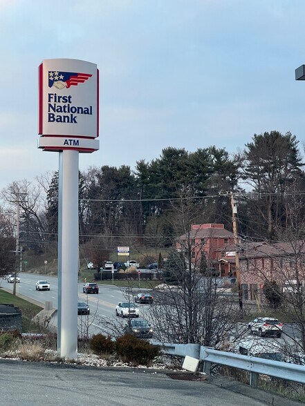 600 Walmart Dr, Gibsonia, PA for sale - Building Photo - Image 2 of 3