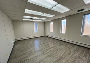 2445 13th Av, Regina, SK for lease Interior Photo- Image 2 of 2