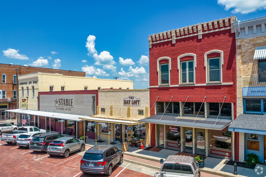 132 McKinney St, Farmersville, TX for sale - Building Photo - Image 2 of 40