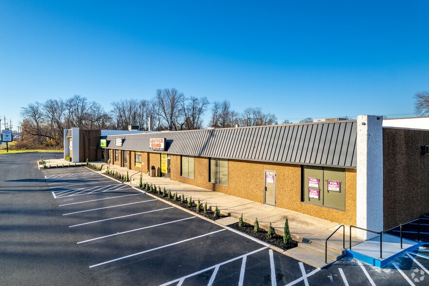 211 S Boulevard Ave, Maple Shade Township, NJ for sale - Building Photo - Image 2 of 8