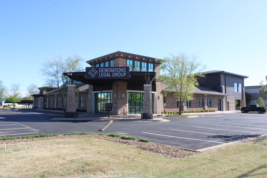 2701 SE J St, Bentonville, AR for lease - Building Photo - Image 1 of 10