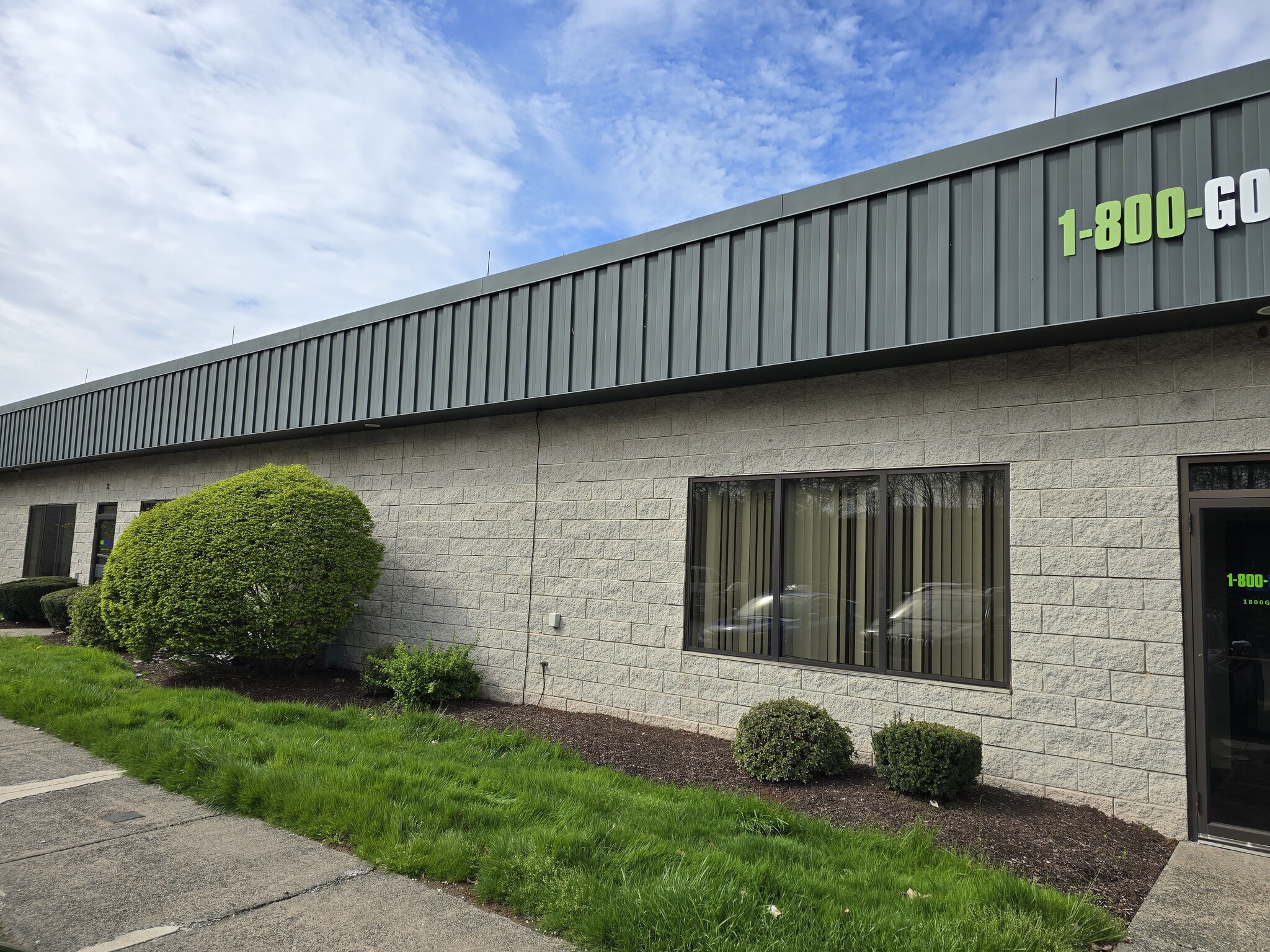 362 Industrial Park Rd, Middletown, CT for sale Building Photo- Image 1 of 17