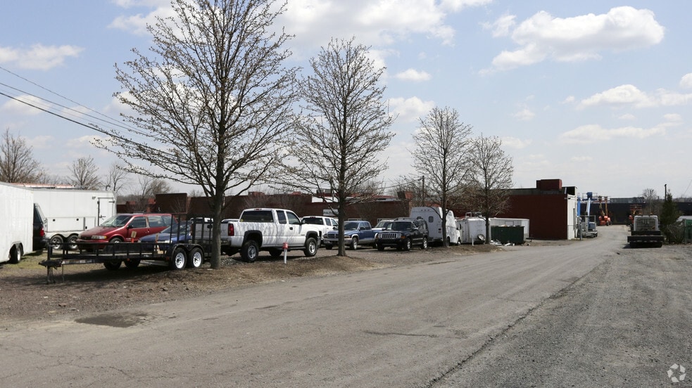 331 Maple Ave, Horsham, PA 19044