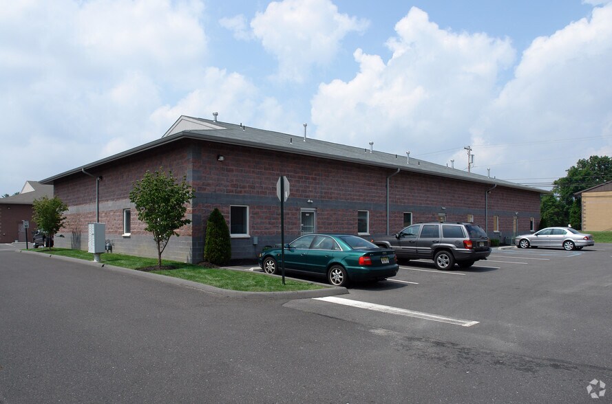 154 Cooper Rd, West Berlin, NJ 08091