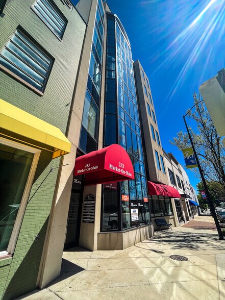 233 S Main St, High Point, NC for sale - Building Photo - Image 1 of 1